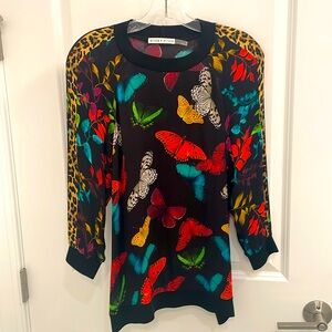 Alice and Olivia 3/4 sleeve T. Size Smalll